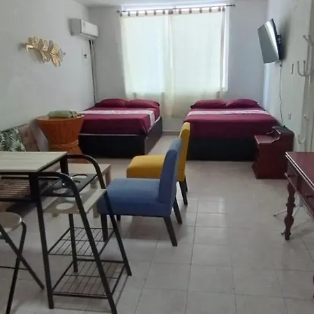 Al Lado Del Mar